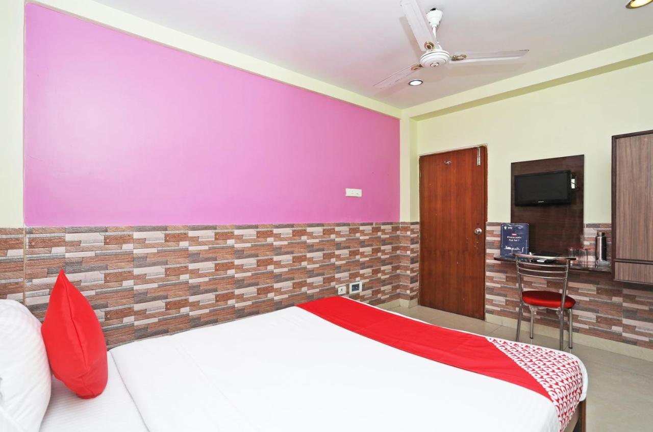 Oyo 14818 Sudarshan Apartment Kolkata Luaran gambar