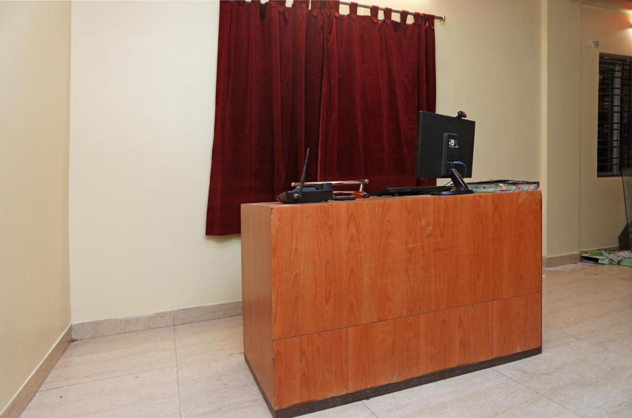Oyo 14818 Sudarshan Apartment Kolkata Luaran gambar