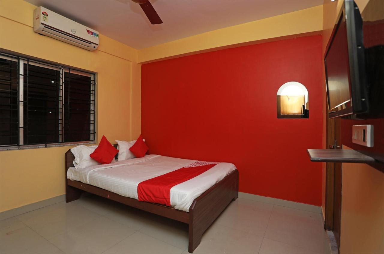 Oyo 14818 Sudarshan Apartment Kolkata Luaran gambar