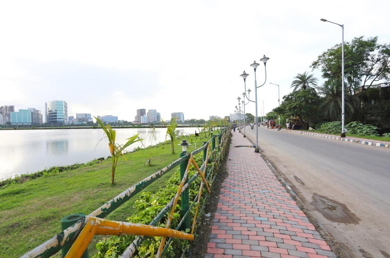 Oyo 14818 Sudarshan Apartment Kolkata Luaran gambar